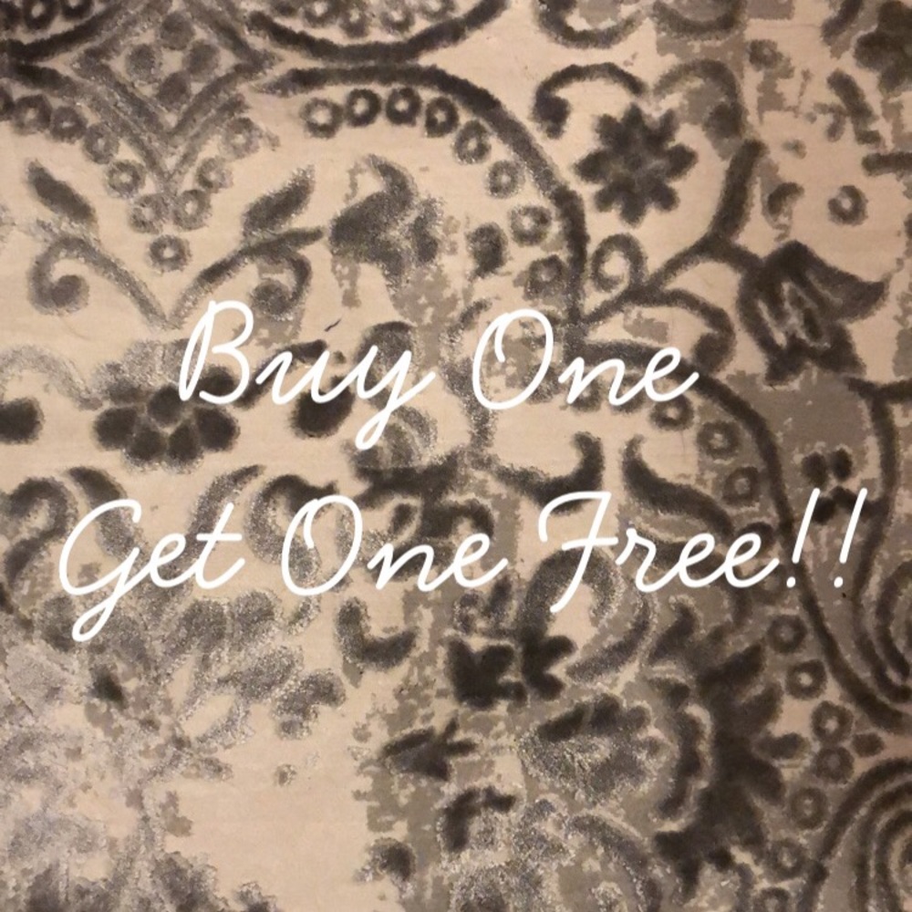 BOGO Sale!! ❤️